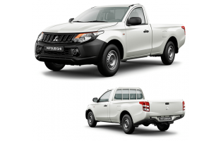 Tapetes Mitsubishi L200, Cabine única (2015-2018) logo Hybrid