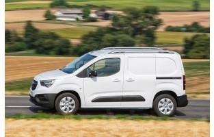 Tapetes Opel Combo E (2 vagas) (2018 - atualidade) logo Hybrid