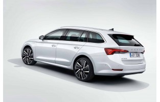 Tapetes Skoda Octavia IV Combi (2020-hoje logo Hybrid