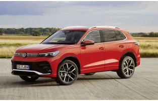 Tapetes Volkswagen Tiguan (2024 - ) personalizados com logotipo bordado