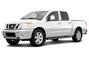 Tapetes Nissan Titan logo Hybrid