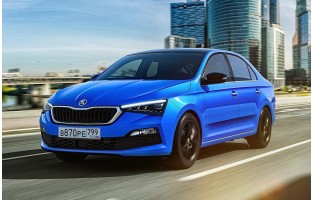 Tapetes Skoda Rapid bege