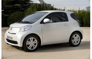 Tapete Toyota IQ logo Hybrid